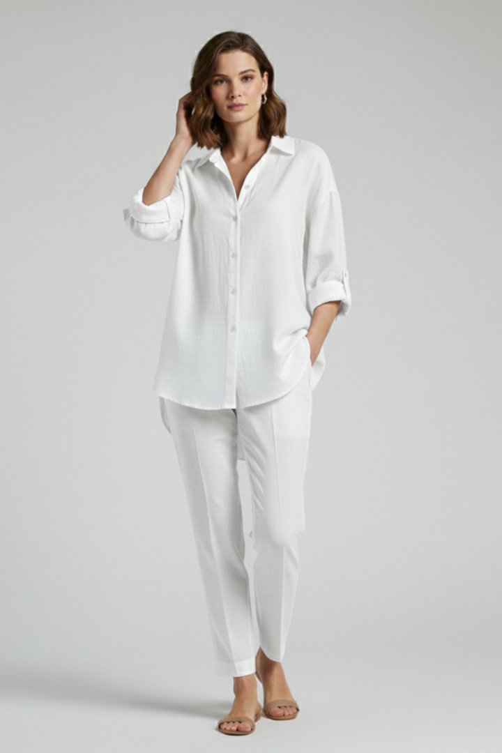 Women’s Long Blouse with Button Closure and Relaxed Shape