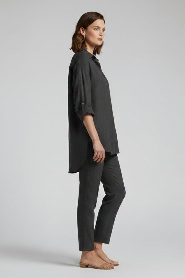 Women’s Long Blouse with Button Closure and Relaxed Shape