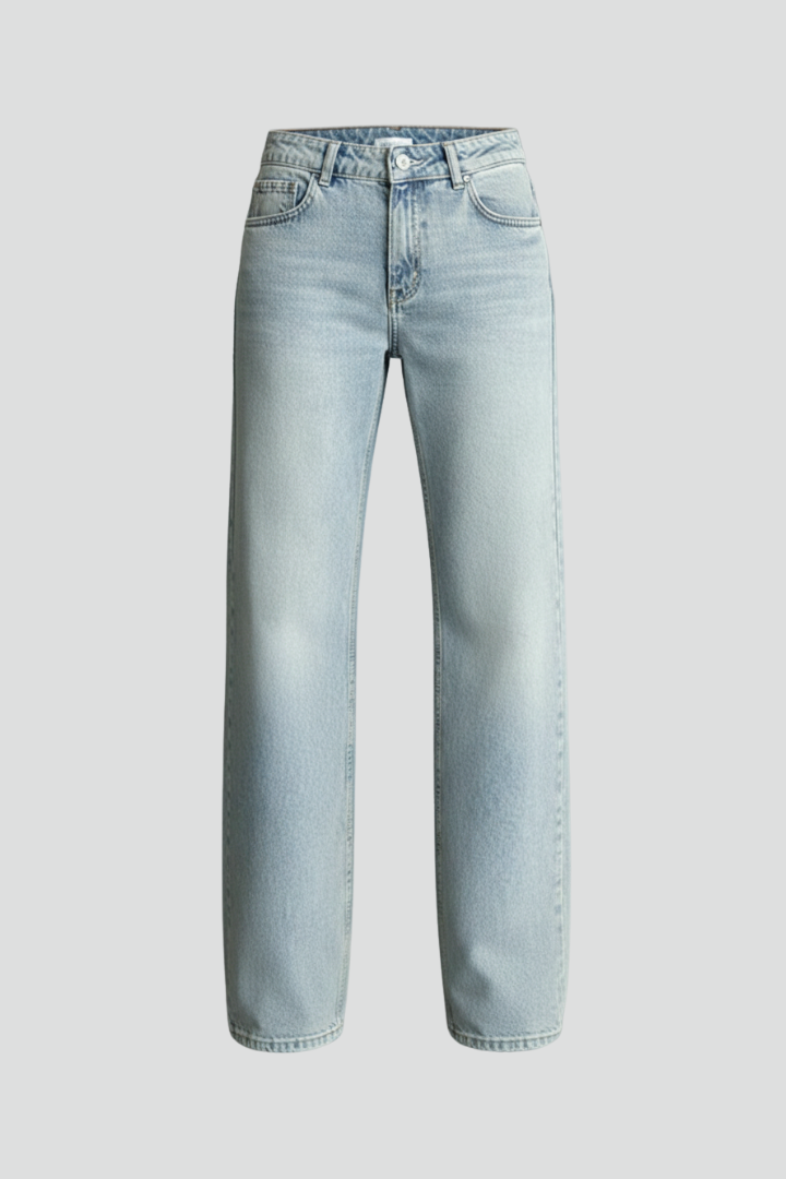 Women’s Low-Waist Jeans with Button Fastening and Straight Legs