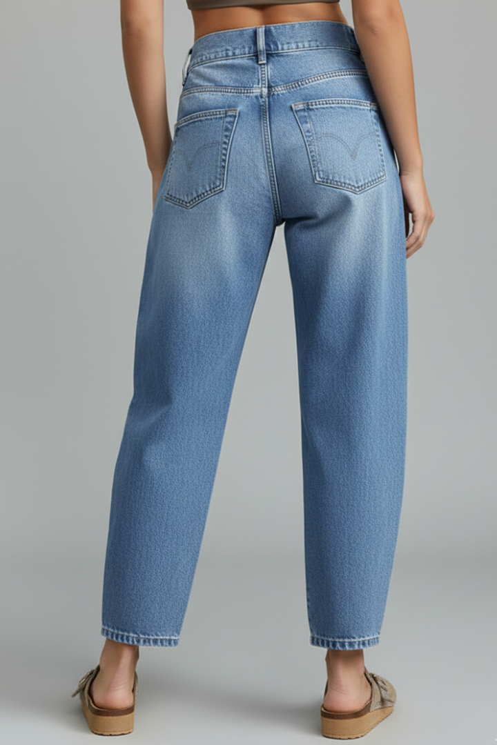Women’s Mid-Waist Jeans with Front Closure and Pockets