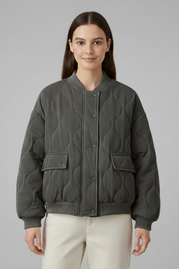 Women’s Oversized Jacket with Quilted Surface and Snap Closure