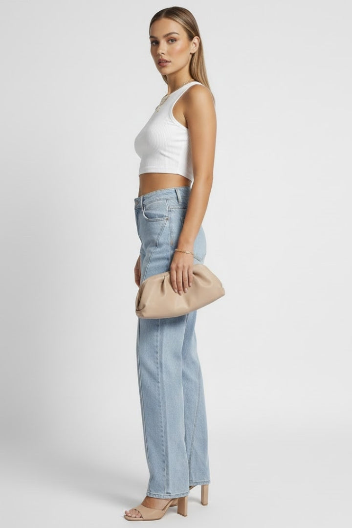 Women’s Straight Leg Jeans with High Waist and Pockets
