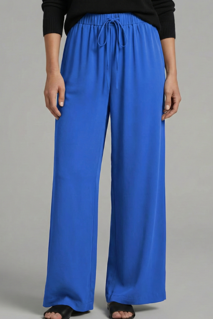 Women’s Trousers with Drawstring Waist and Side Pockets