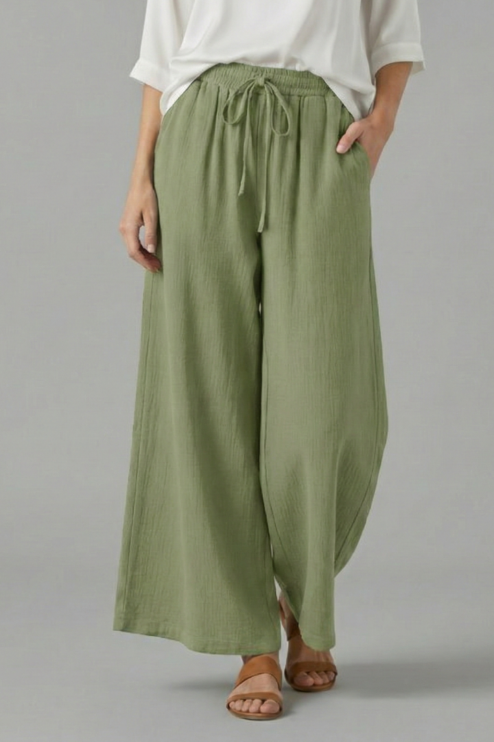 Women’s Trousers with Drawstring and Wide Legs