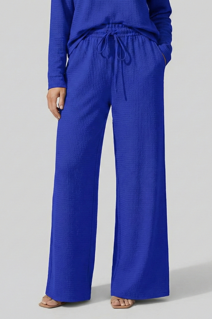 Women’s Trousers with Elastic Waist and Wide Legs