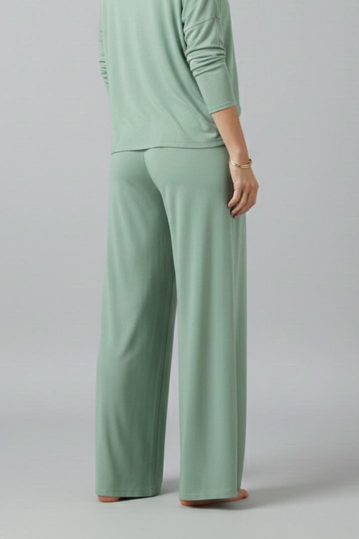 Women’s Trousers with High Waist and Wide Legs