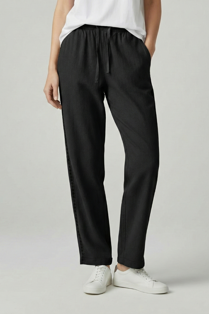 Women’s Trousers with Side Buttons and Straight Legs