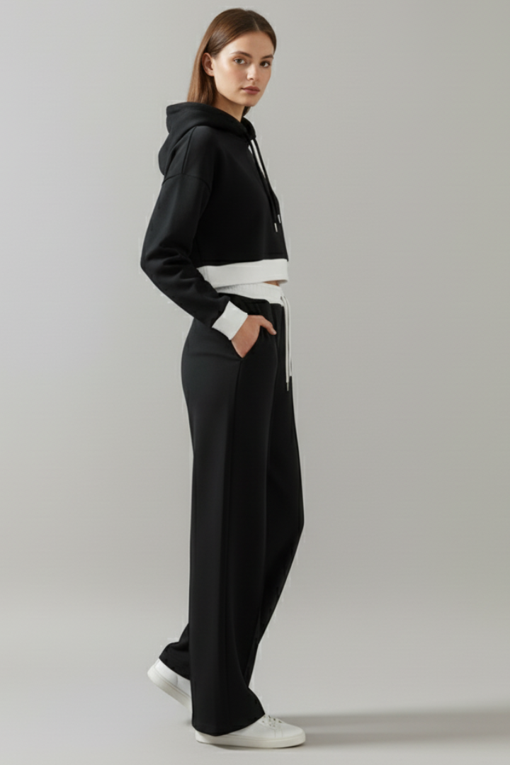 Women’s Two-Piece Set with Hoodie and Wide Trousers