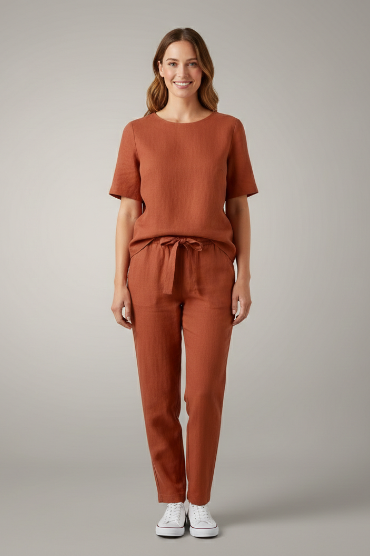 Women’s Two-Piece Set with Short Sleeves and Tapered Legs