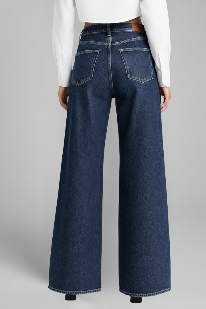 Women’s Wide-Leg Jeans with High Waist and Front Fastening