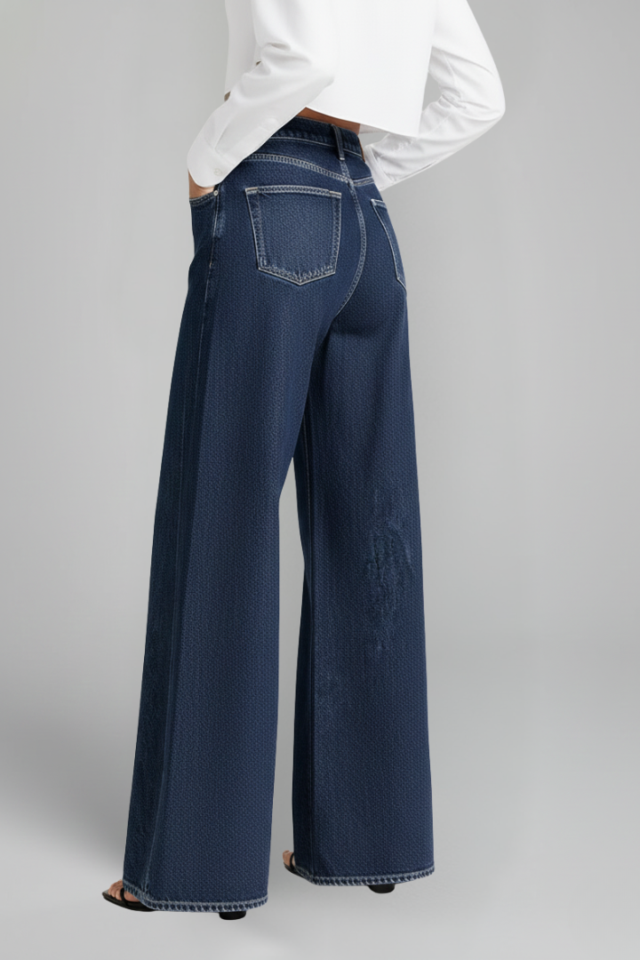 Women’s Wide-Leg Jeans with High Waist and Front Fastening