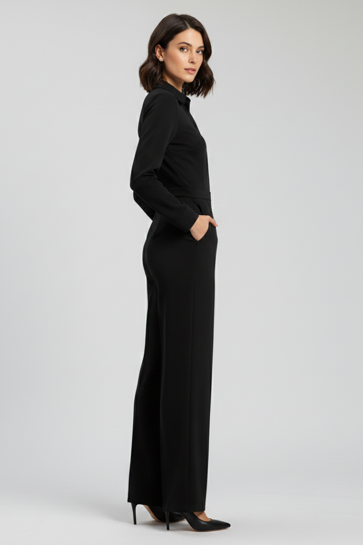 Women’s jumpsuit with shirt collar and wide-leg outline