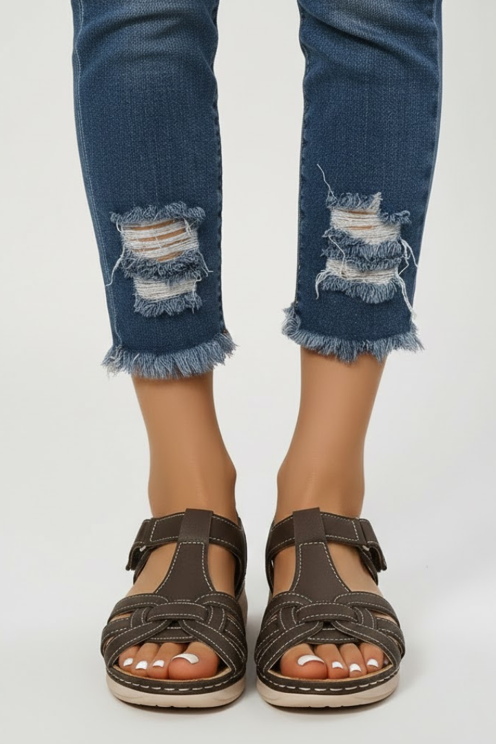 Women’s Retro Strap Sandals with Buckle Fastening