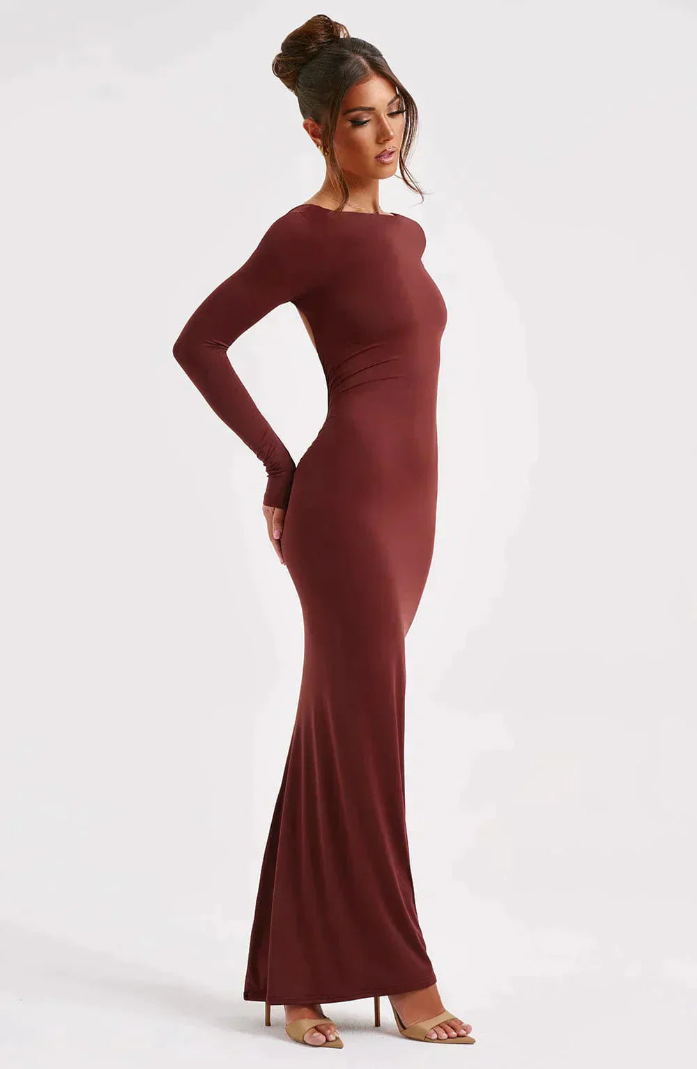 Ophelia ™ - black maxi dress with an open back for women